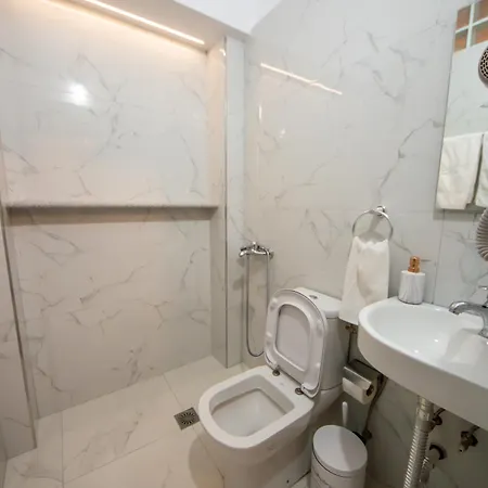 Aila Apartament Gjirokaster Exterior photo